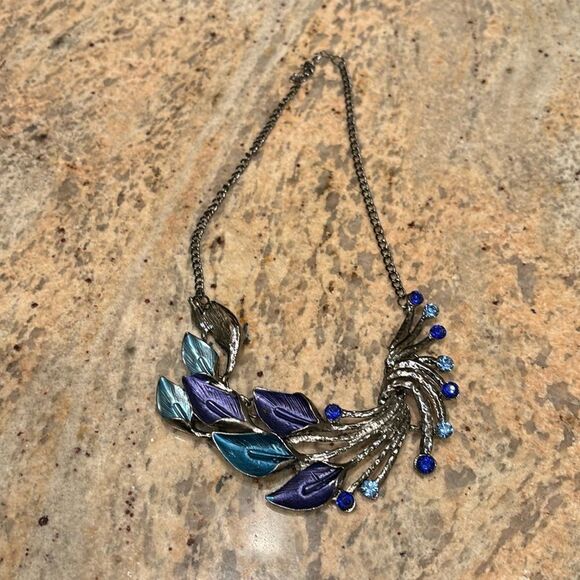 Beautiful colorful woman's necklace - Picture 1 of 6